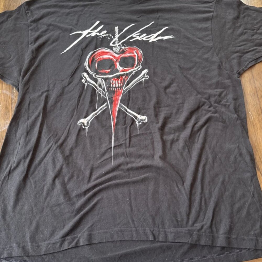 The Used Band T-Shirt Vintage Style | Heart Skull Graphic Emo Rock Tee